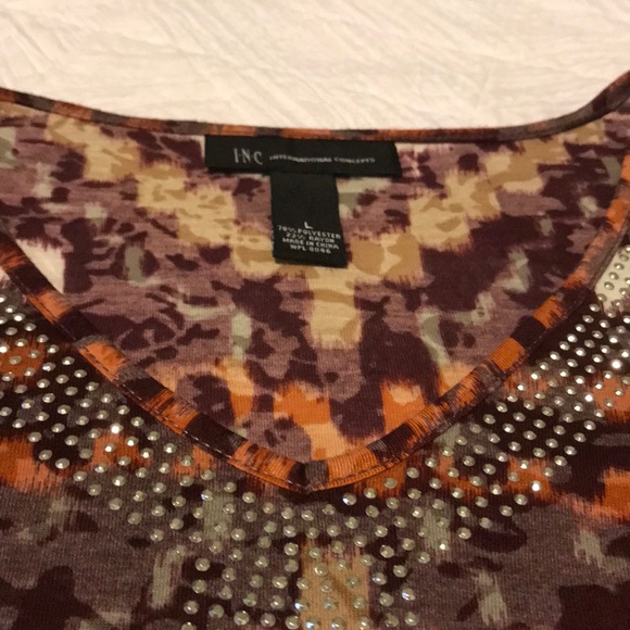 INC cold shoulder top. - Picture 3 of 4